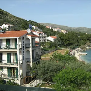 foglaljon itt